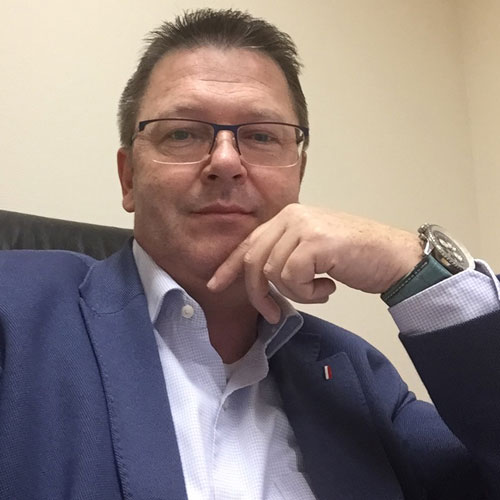 Tóth László